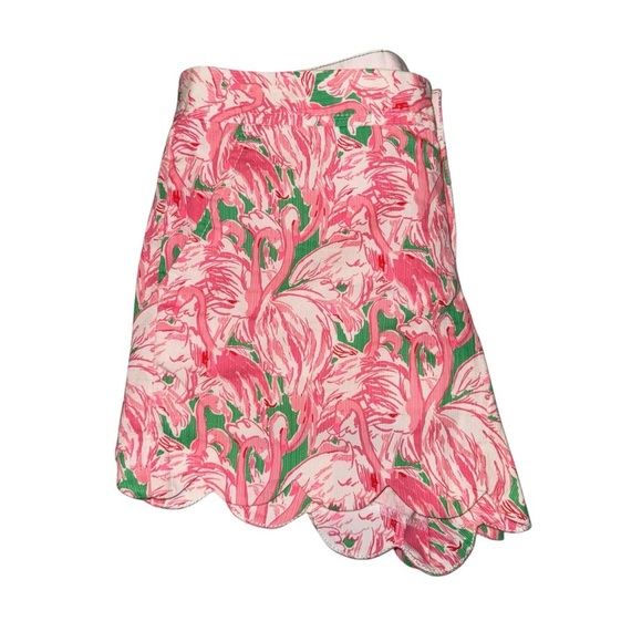 LILLY PULITZER Buttercup Scallop Hem Shorts in Pink Colony Flamingo Print Size 0 - Picture 10 of 16